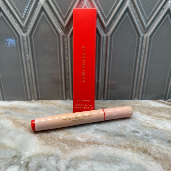 Juicy Couture Makeup/Good Stuff Bundle: Hot Deal!! - Picture 7 of 8